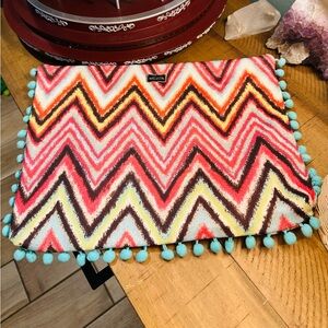 NICOLITA WATER RESISTANT FOLDABLE LINING BIKINI BAG MEDIUM PINK ZIG ZAG